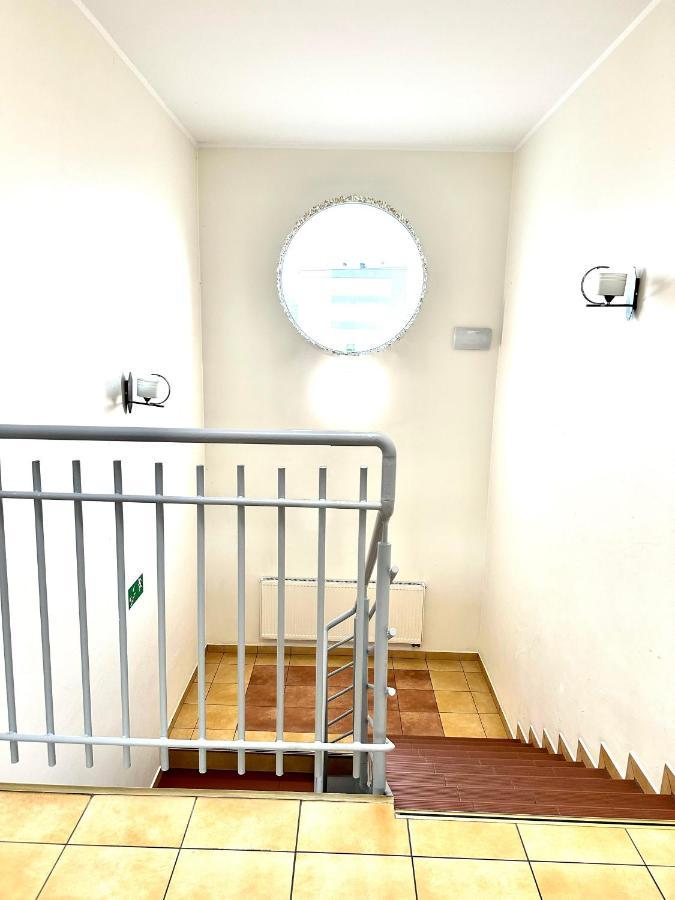 Orzelek Hostel Gniezno Exterior foto